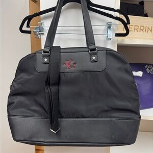 Thirty-One Black Duffel Bags Durable and Sleek